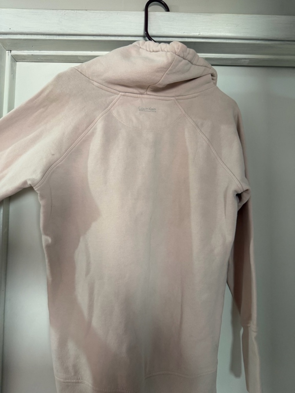 Calvin Klein Two-Tone Pink and Gray Performance Crew - Picture 5 of 5